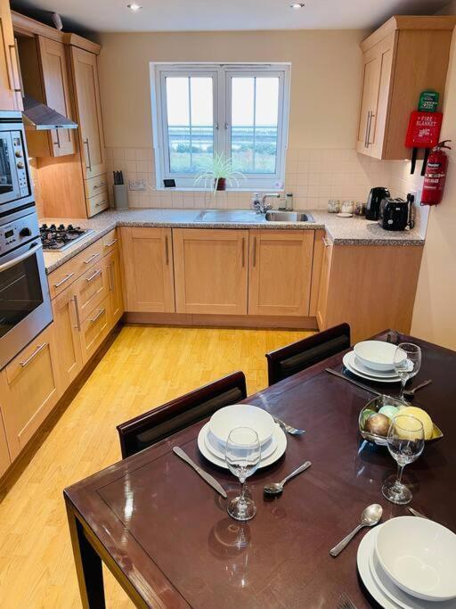 Villa Workers Retreat - Sea View & Parking Hartlepool Esterno foto