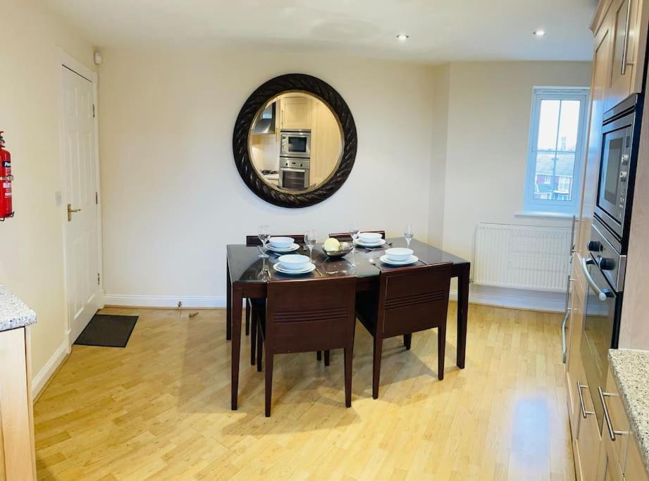 Villa Workers Retreat - Sea View & Parking Hartlepool Esterno foto
